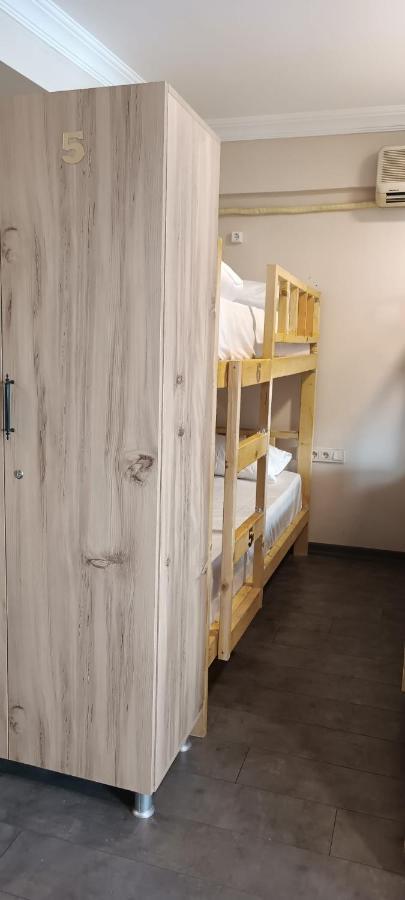 Armis Hostel イスタンブール エクステリア 写真